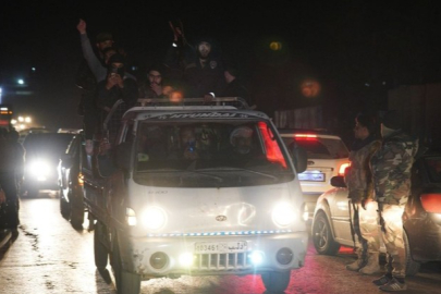 Suriye'de uzun gece: Ordu Lazkiye'de, 70'ten fazla ölü, çok sayıda yaralı